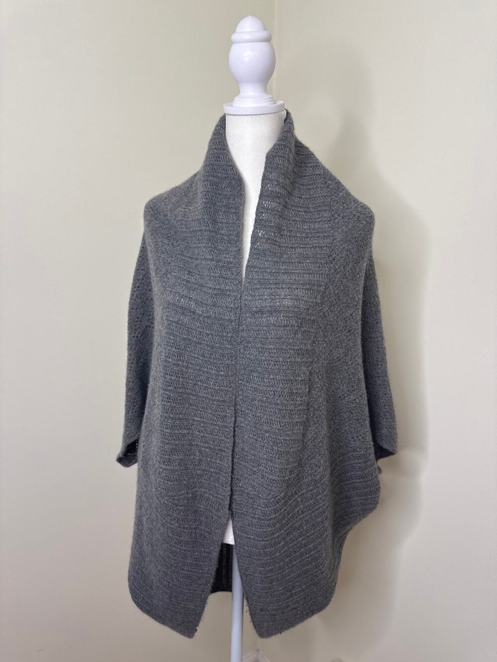 TWELFTH STREET By Cynthia Vincent !00% Cashmere Cocoon Open Front Sweater